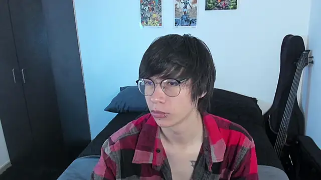 Aventure Twinks online show from June 5, 2026, 10:48 pm