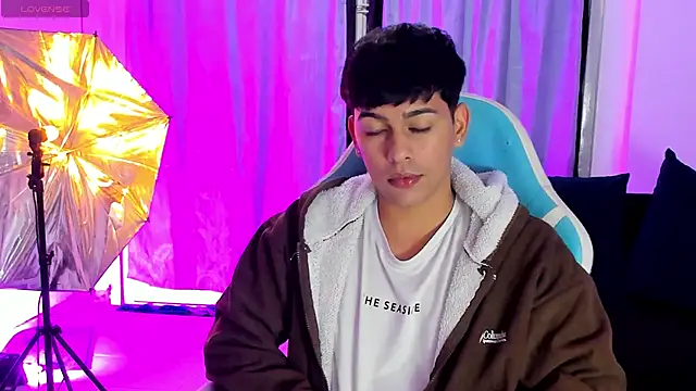 Franco Rizzo  online show from November 12, 2025, 2:15 am