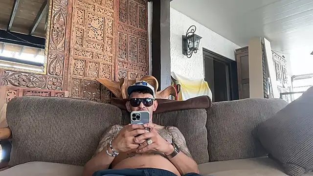 RoodoggXL online show from February 14, 2026, 9:26 pm