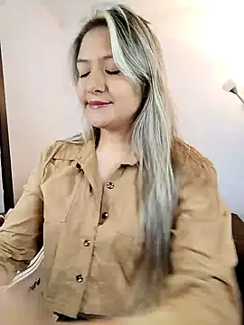 Snapshot of valeriahunter1 chatting on December 26, 2024, 11:24 pm valeriahunter1 online show from December 26, 2024, 11:24 pm