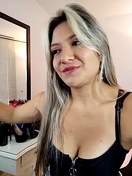 Snapshot of valeriahunter1 chatting on February 12, 2025, 9:11 pm valeriahunter1 online show from February 12, 2025, 9:11 pm