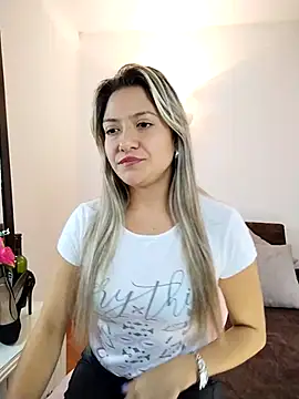 Snapshot of valeriahunter1 chatting on March 18, 2025, 10:48 pm valeriahunter1 online show from March 18, 2025, 10:48 pm