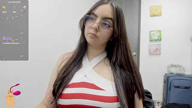 Valery7rose  online show from November 17, 2025, 11:09 pm