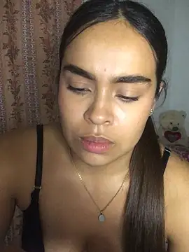 Snapshot of JuanaSimons chatting on February 27, 2026, 12:33 am JuanaSimons online show from February 27, 2026, 12:33 am