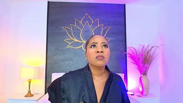 Snapshot of AlisonTravis chatting on April 15, 2026, 7:40 pm AlisonTravis online show from April 15, 2026, 7:40 pm