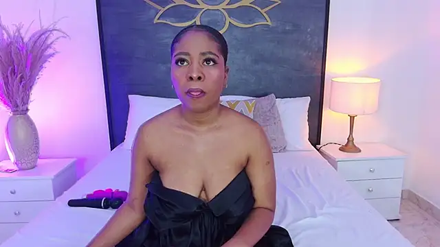AlisonTravis online show from July 26, 2026, 3:57 am