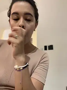 Snapshot of Emilia_Bakerr chatting on March 3, 2025, 6:13 pm Emilia Bakerr online show from March 3, 2025, 6:13 pm