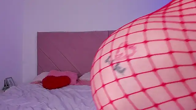 Marily Daniela  online show from November 29, 2025, 2:01 am