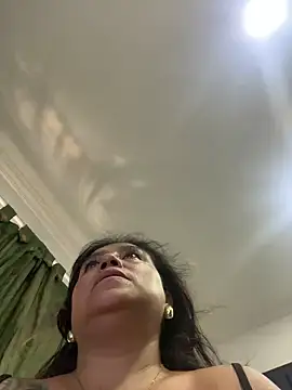 Snapshot of MrsFoucher chatting on January 17, 2025, 4:15 pm MrsFoucher online show from January 17, 2025, 4:15 pm