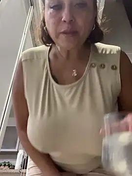 Snapshot of MrsFoucher chatting on January 18, 2026, 2:59 am MrsFoucher online show from January 18, 2026, 2:59 am