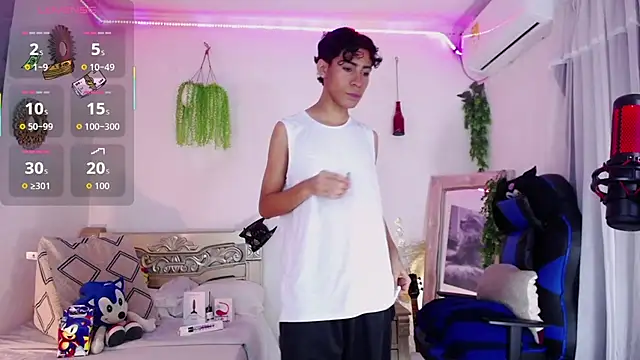 huge armound online show from April 9, 2026, 4:03 am