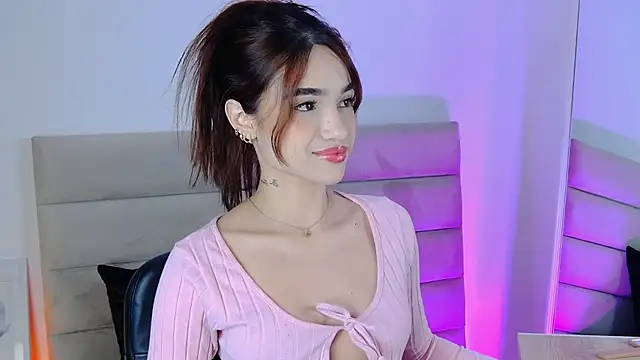 Snapshot of AllieEvans chatting on January 28, 2025, 10:56 pm AllieEvans online show from January 28, 2025, 10:56 pm