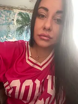 DaisyStreet online show from November 12, 2025, 11:25 am