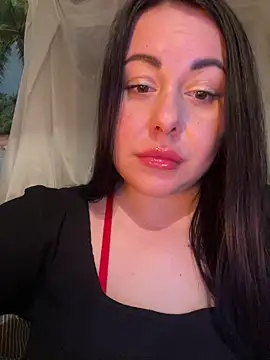 DaisyStreet online show from April 28, 2026, 8:02 pm