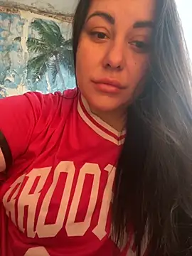 DaisyStreet online show from November 11, 2025, 9:37 am