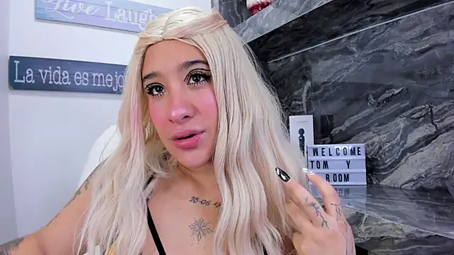 miss danika online show from October 21, 2025, 11:09 am