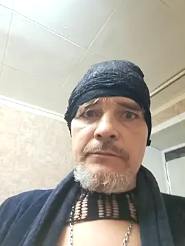 Snapshot of DjiniCD chatting on September 12, 2025, 9:47 pm DjiniCD online show from September 12, 2025, 9:47 pm