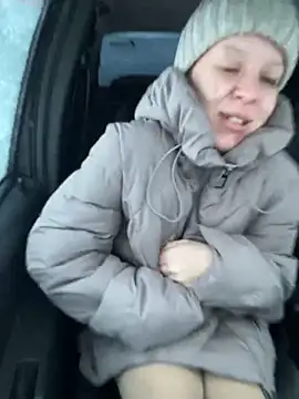 Snapshot of LikaCat chatting on November 13, 2025, 2:04 am LikaCat online show from November 13, 2025, 2:04 am