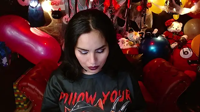 kureiji hentaii online show from November 2, 2025, 12:26 am