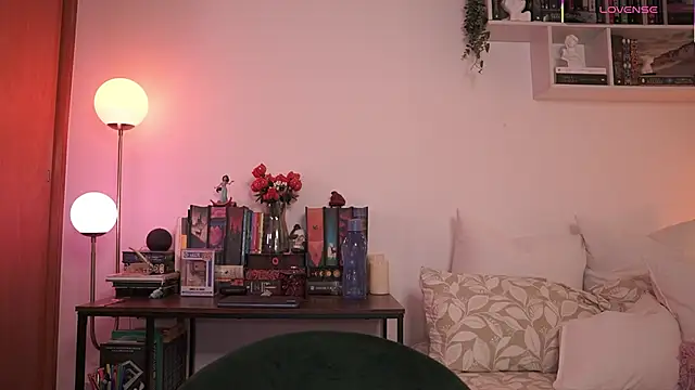 EmilyxRose - online show from October 27, 2025, 6:09 pm