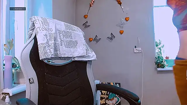 Snapshot of RosaJil chatting on February 24, 2026, 1:23 pm RosaJil online show from February 24, 2026, 1:23 pm