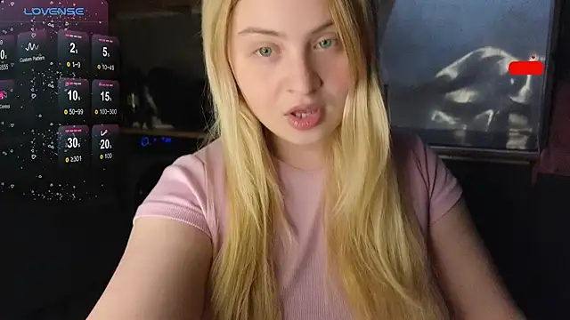 shy blondiee online show from April 30, 2026, 9:30 pm