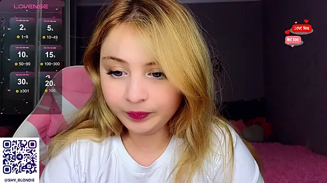 Snapshot of shy_blondiee chatting on February 3, 2025, 10:21 pm shy blondiee online show from February 3, 2025, 10:21 pm