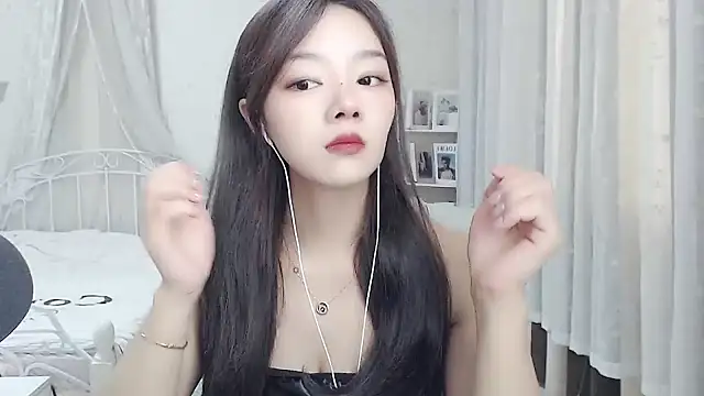 Jenny-Z online show from July 12, 2026, 1:39 am