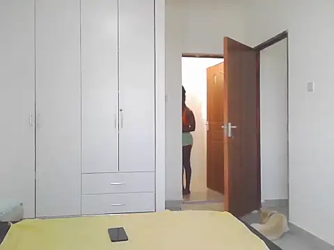 petiteebony 81 online show from November 2, 2025, 6:18 am