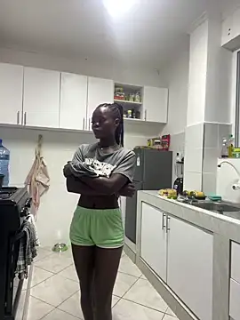 petiteebony 81 online show from October 31, 2025, 5:20 pm