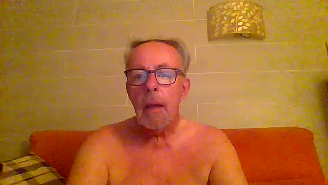 tuggy59 online show from July 21, 2026, 3:41 am