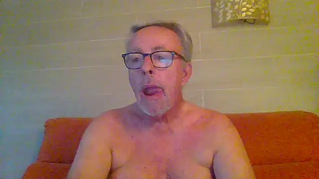 tuggy59 online show from June 25, 2026, 5:12 am