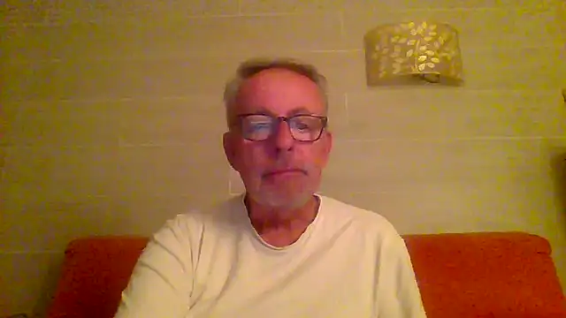 tuggy59 online show from February 19, 2026, 5:48 am