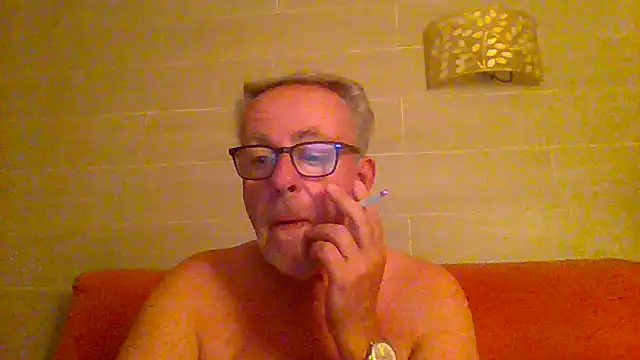 tuggy59 online show from July 13, 2026, 3:50 am