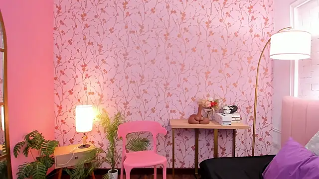 taylor bennet online show from September 25, 2025, 5:24 am