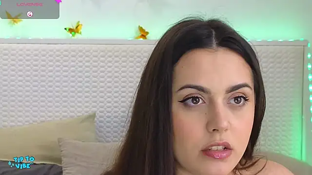 Snapshot of Eva_Rogers_ chatting on March 4, 2025, 8:02 am Eva Rogers  online show from March 4, 2025, 8:02 am