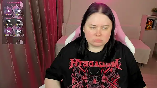 Akemi BBW online show from April 6, 2026, 5:52 am