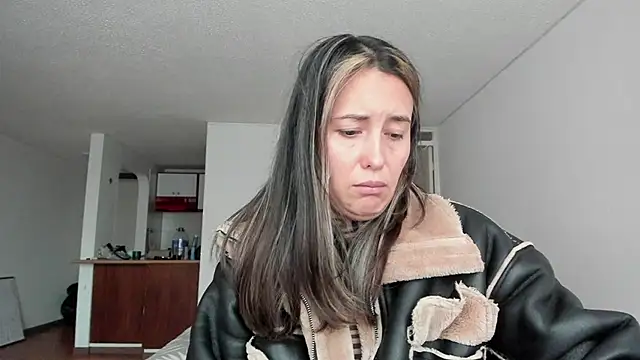 zoe jeane beker online show from March 4, 2026, 10:17 pm