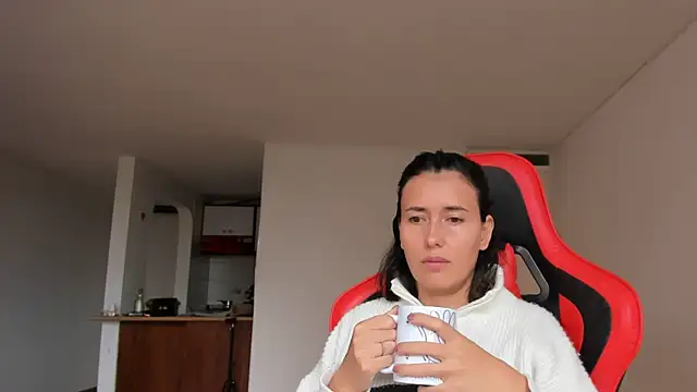 zoe jeane beker online show from February 16, 2025, 9:05 pm