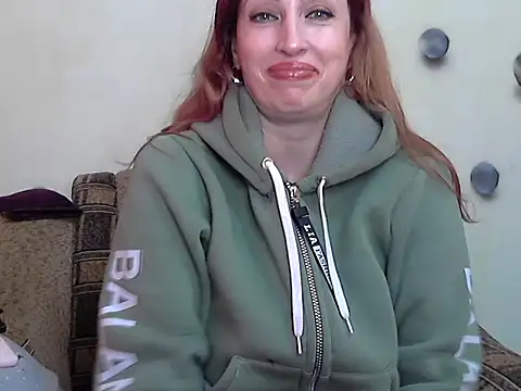 Jillian Pattie online show from November 24, 2025, 1:33 pm