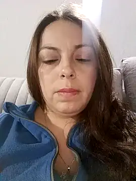 Snapshot of seherlatin chatting on November 24, 2025, 12:10 am seherlatin online show from November 24, 2025, 12:10 am