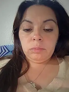 Snapshot of seherlatin chatting on February 8, 2026, 3:26 am seherlatin online show from February 8, 2026, 3:26 am