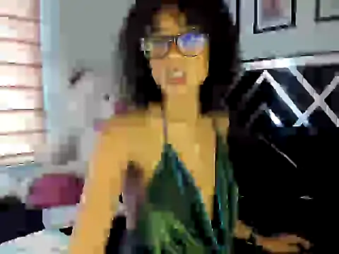 Snapshot of Kasandralopez chatting on March 18, 2025, 6:50 pm Kasandralopez online show from March 18, 2025, 6:50 pm