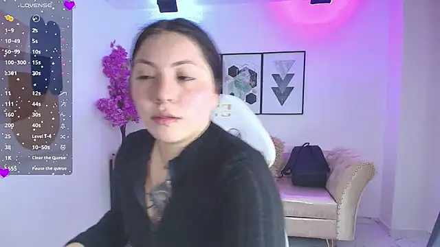 Isa reel online show from April 4, 2026, 7:20 pm