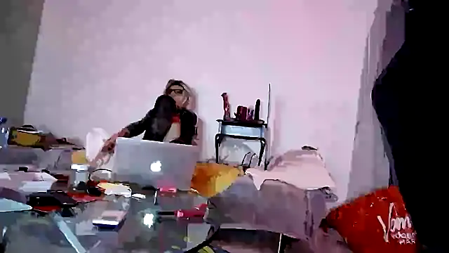 Snapshot of CharlotteVixxens chatting on January 31, 2025, 2:58 am CharlotteVixxens online show from January 31, 2025, 2:58 am