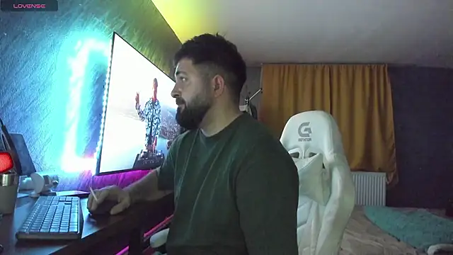 Snapshot of Eduu2322 chatting on February 3, 2026, 9:53 pm Eduu2322 online show from February 3, 2026, 9:53 pm