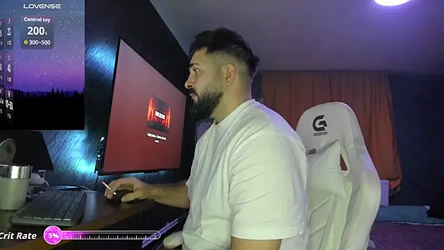 Snapshot of Eduu2322 chatting on December 4, 2025, 7:46 pm Eduu2322 online show from December 4, 2025, 7:46 pm