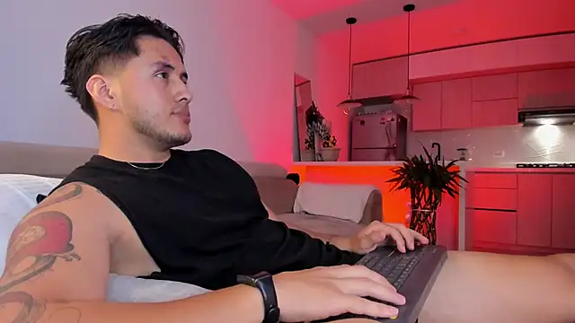 Snapshot of Chriskyle_ chatting on September 25, 2025, 12:05 am Chriskyle  online show from September 25, 2025, 12:05 am