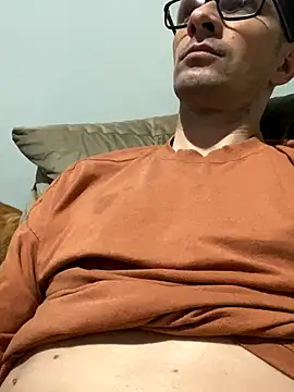 Snapshot of Juliano2289 chatting on September 24, 2025, 11:43 pm Juliano2289 online show from September 24, 2025, 11:43 pm