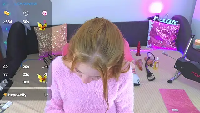 Snapshot of AlexaStoun chatting on October 15, 2025, 2:14 pm AlexaStoun online show from October 15, 2025, 2:14 pm